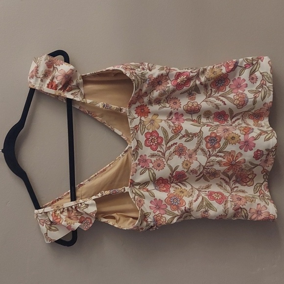 OLD NAVY Ruffle Trimmed Floral Tankini Swim Top - Picture 7 of 10